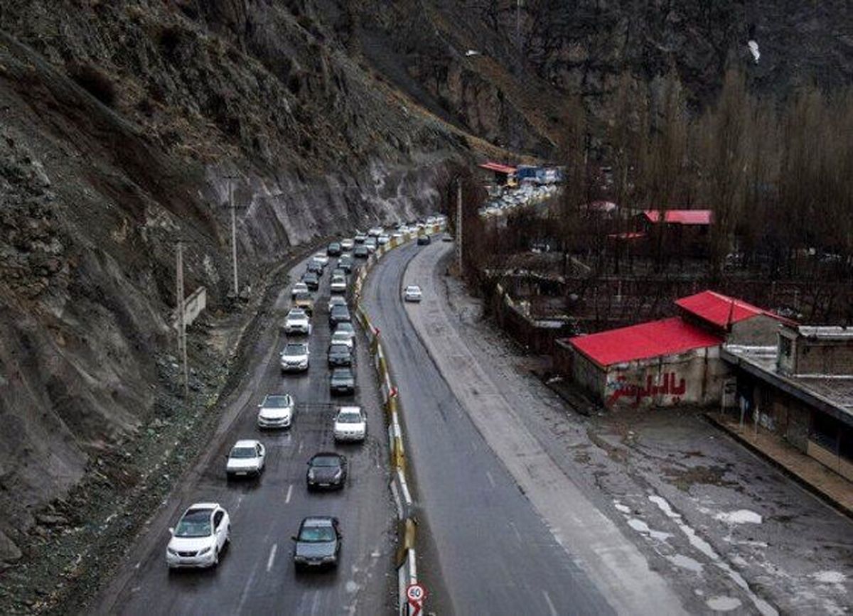 جاده هراز یکطرفه شد
