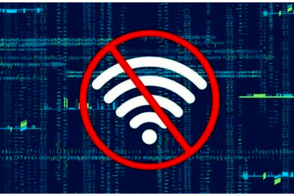 وزیر ارتباطات: قطع اینترنت، فشار روانی به جامعه را بیشتر کرد