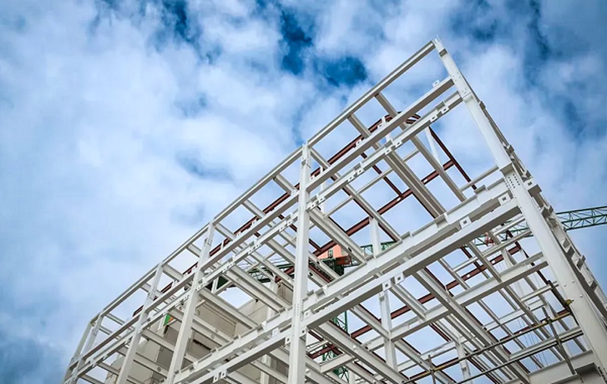 اجرای اسکلت فلزی: راهنمای جامع طراحی و ساخت