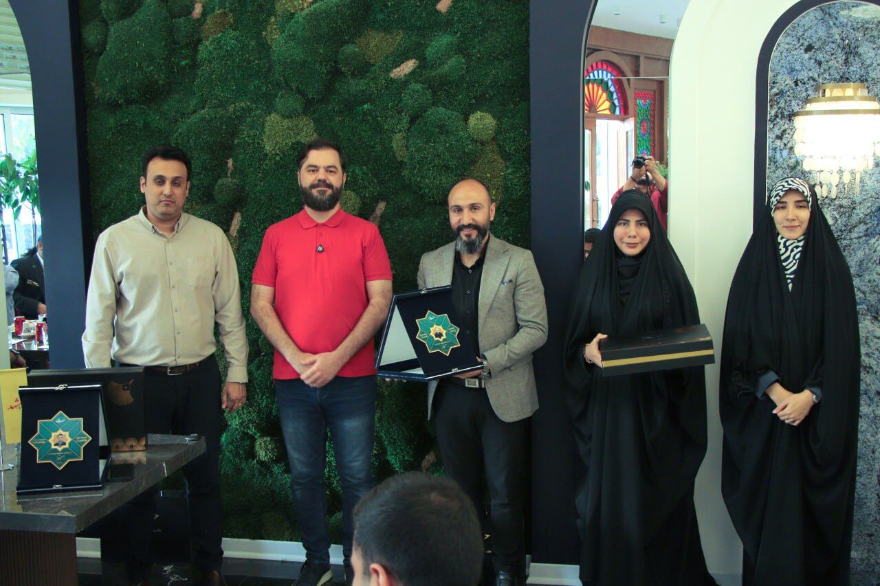 تجلیل از حسین یوسفی در ویژه‌برنامه «ستارگان خبرفوری» 