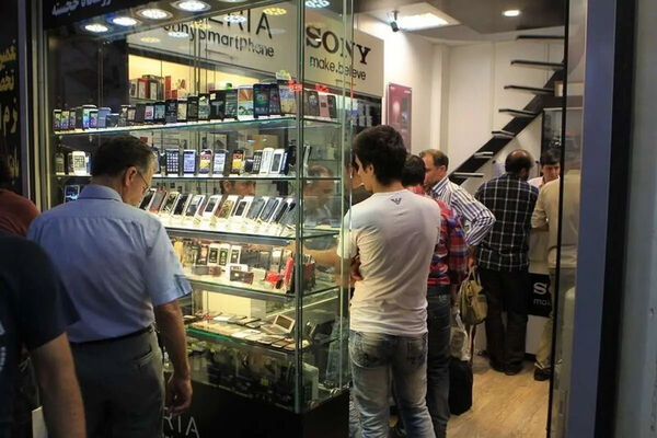 قیمت گوشی سامسونگ، شیائومی و آیفون امروز شنبه ۲۵ مهر ۱۴۰۵