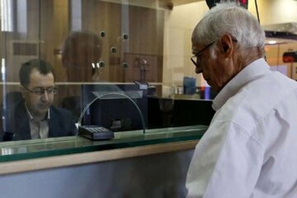 واریز وام ۳۰ میلیونی برای گروهی از بازنشستگان
