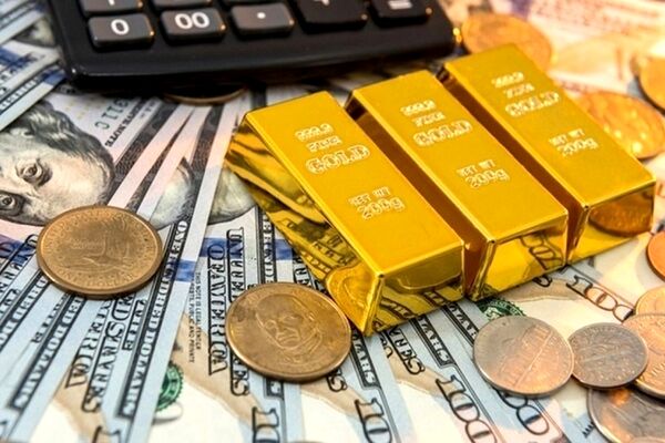 لرزش شدید قیمت ها در بازار طلا و ارز؛ کف شکنی‌ قیمت ها آغاز شد؟