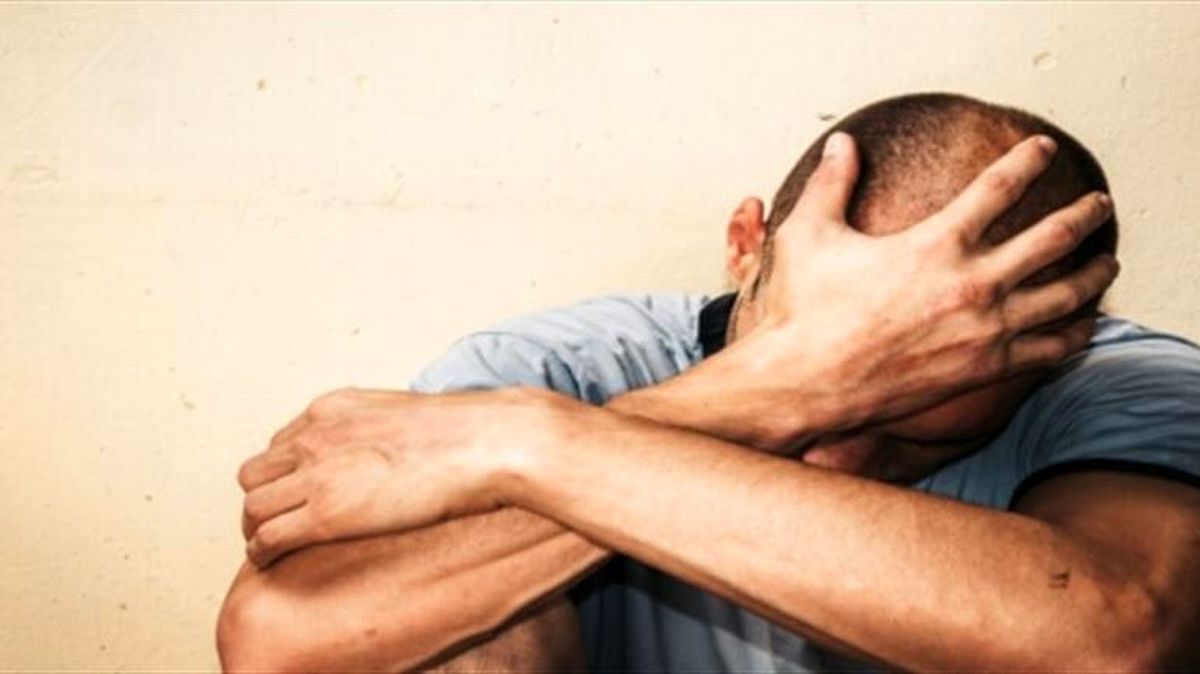 زندگی فقط برای طبقه مرفه معنا دارد/ افزایش اختلالات روانی در ایران به دلیل بیکاری، فساد، گرانی مسکن و فقر