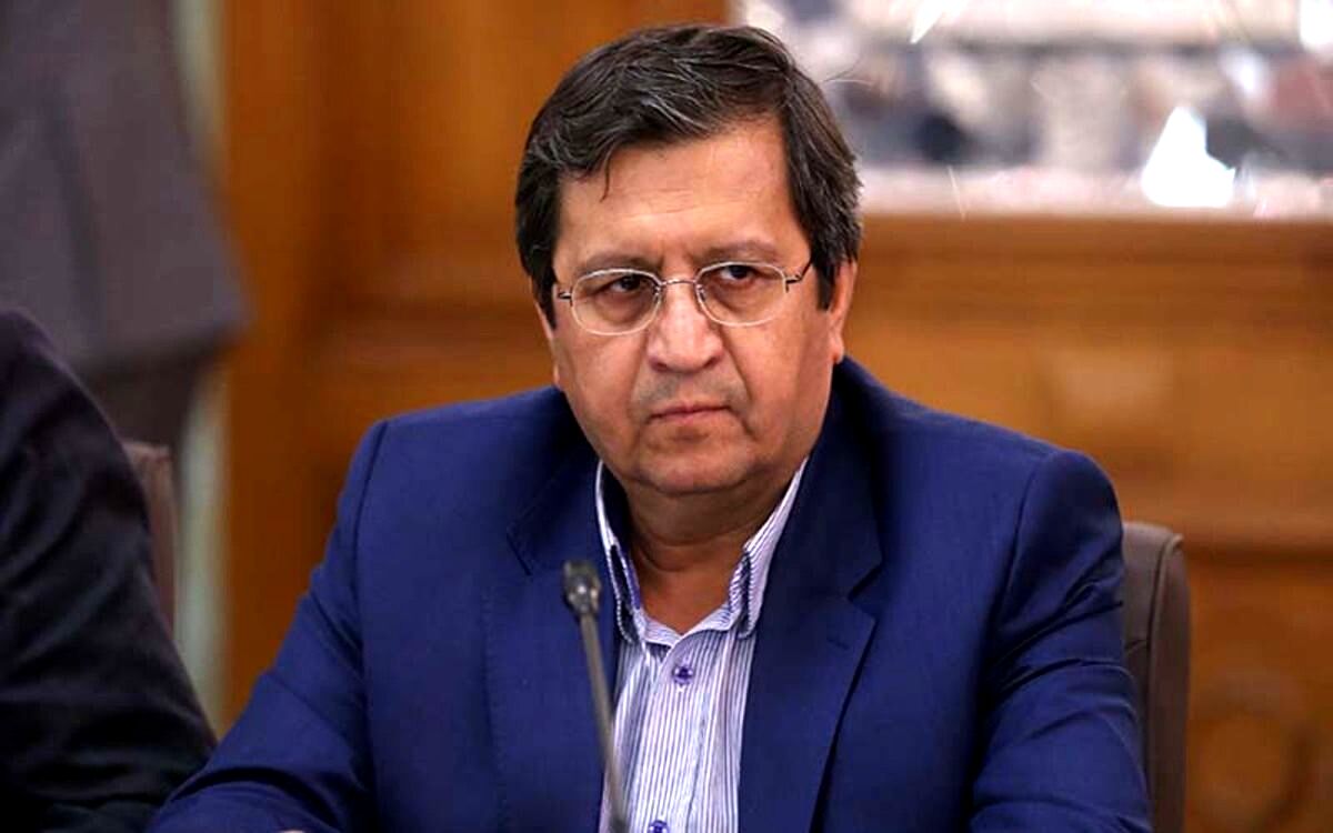 واکنش همتی به سخنان وزیر دولت رییسی/ جهت اطلاع: رتبه اقتصاد ایران ۴۱ است