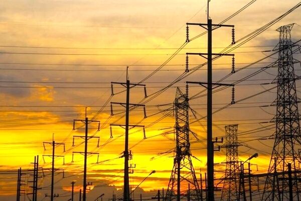 کسی نمی‌داند قطعی های ناگهانی برق چند ساعت ادامه دارد؟
