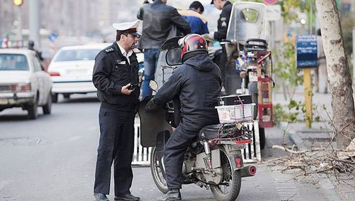 باطل شدن کارت سوخت موتورسواران و خودروهای بدون بیمه/ ۸۵ درصد موتورسواران بیمه ندارند
