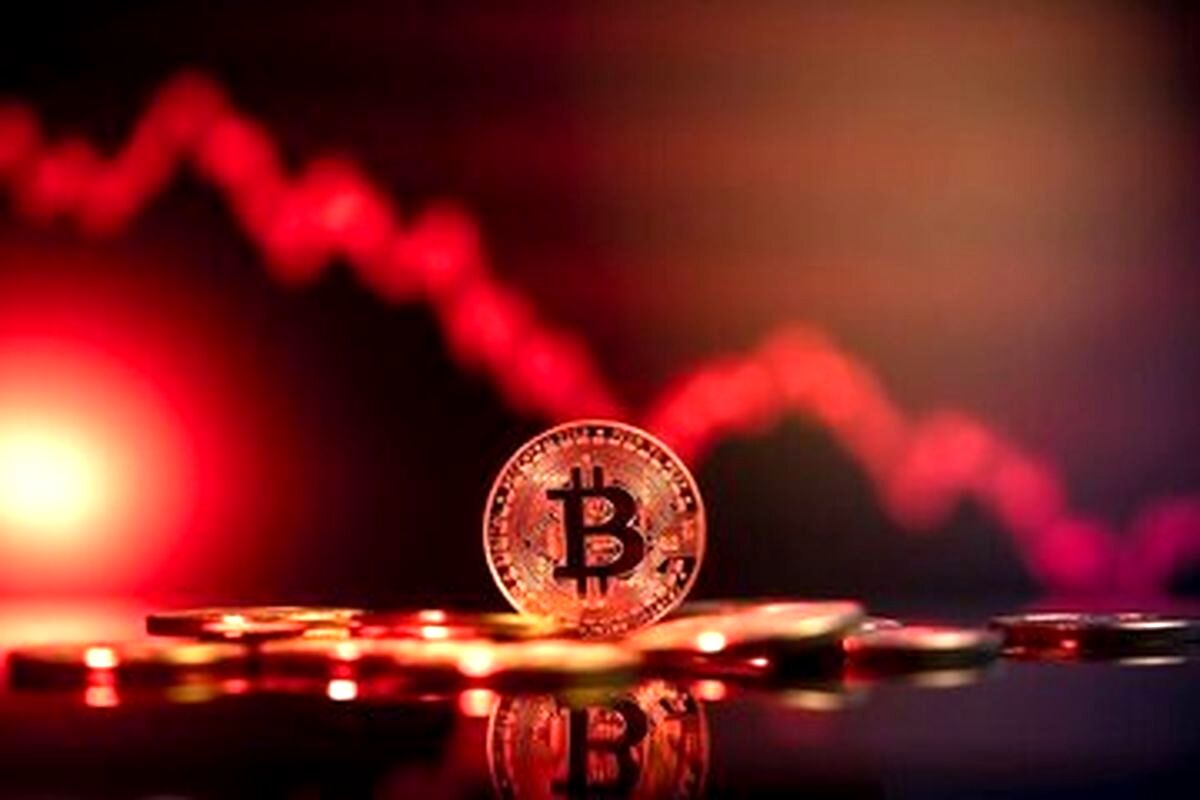 بیت کوین به کف قیمت دو هفته اخیر سقوط کرد