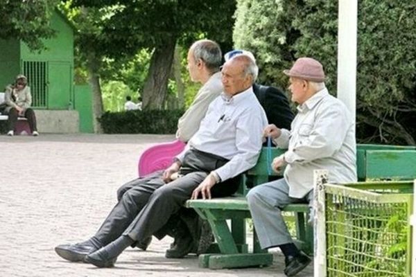 چرا از حقوق برخی بازنشستگان ۳میلیون تومان کسر شده است؟
