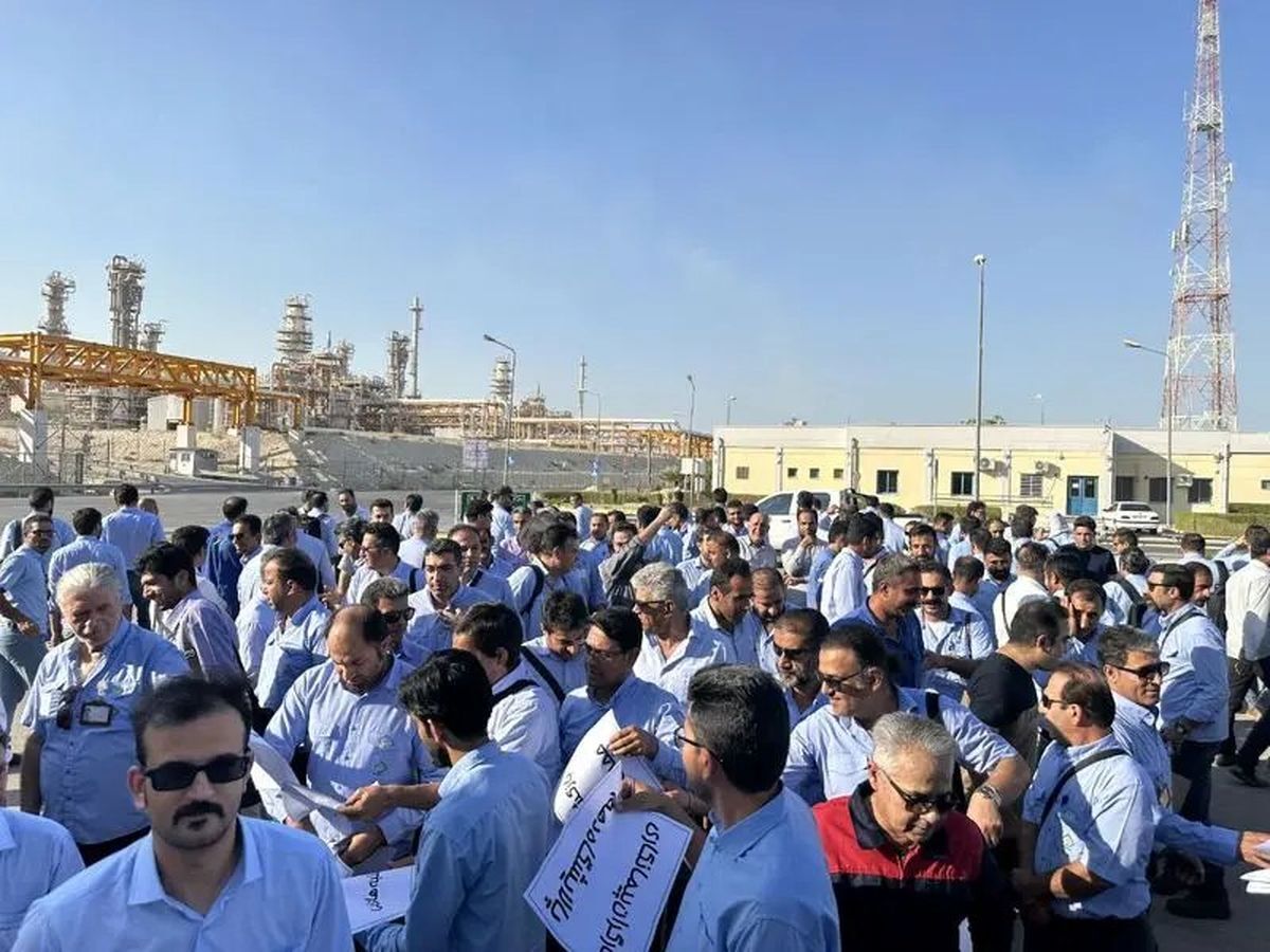 اعتراضِ کارگران پیمانکاری پارس جنوبی ادامه دارد/ هیچ‌کس پاسخگو نبوده است
