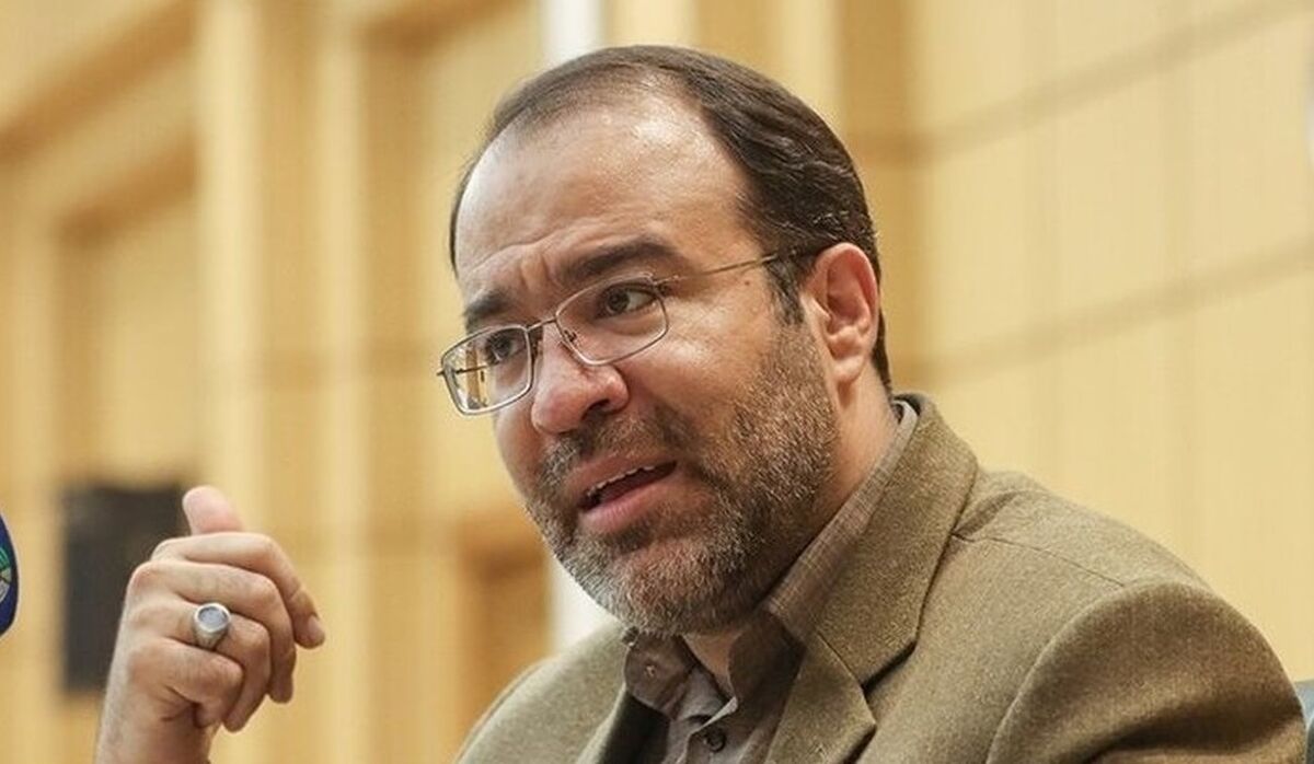 خلق پول عامل تورم است؛ صبح به صبح که از خواب بلند می‌شویم ۶-۷ هزار میلیارد به نقدینگی کشور اضافه می‌ شود/ویدئو