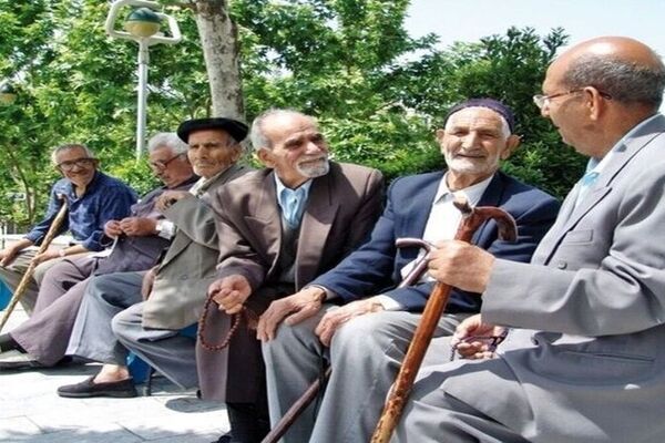 احتمال افزایش حقوق کارمندان و بازنشستگان قوت گرفت