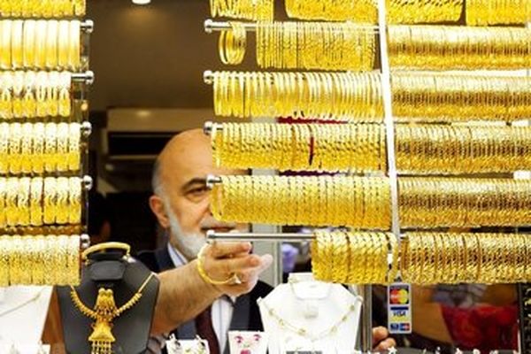 قیمت طلا و سکه ۵ خردادماه ۱۴۰۴؛ طلا و سکه یک کانال سقوط کرد