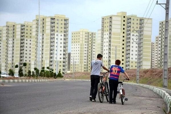 قیمت آپارتمان در کرج به تهران رسید؛ عظیمیه متری ۱۳۰ میلیون!