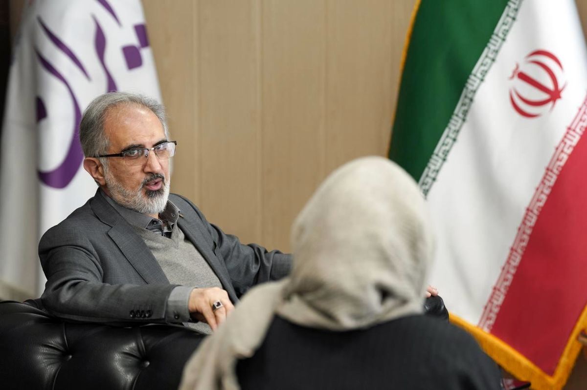 در صورت تصویب هیات عالی بانک مرکزی، تسهیلات نهضت ملی مسکن افزایش پیدا می کند / با همکاری و تعامل دولت و مجلس سرمایه بانک مسکن در سال آینده ۱۰۰ همت افزایش می‌یابد
