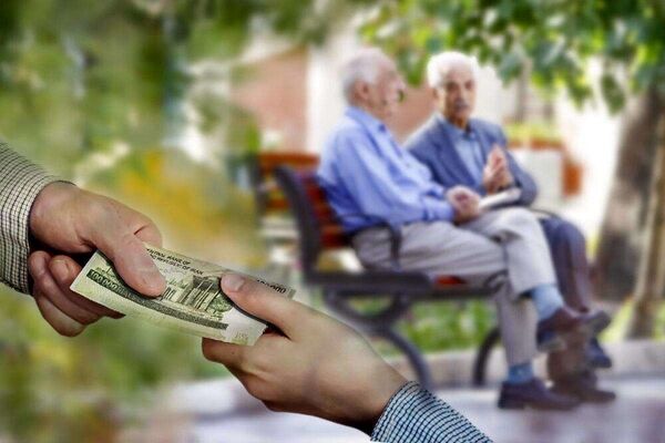 عیدی بازنشستگان ۲.۵ میلیون تومان شد؟

