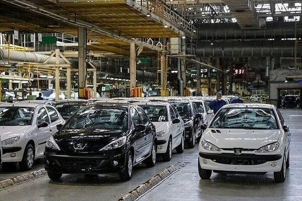 قیمت محصولات ایران‌خودرو دوشنبه ۲۵ دی ۱۴۰۲؛ تداوم سریال گرانی در بازار خودرو