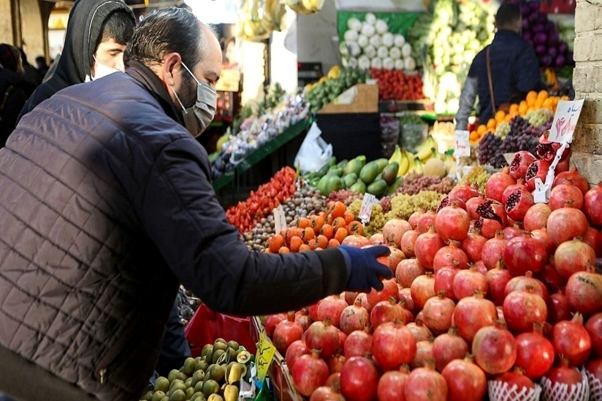 بازار خریدهای شب یلدا، سردتر از خود شب یلدا