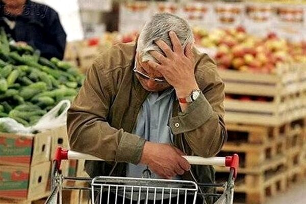 اوضاع اقتصاد نگران کننده است؛ شما فقط آمارهایی می دهید که ضدسفره مردم است
