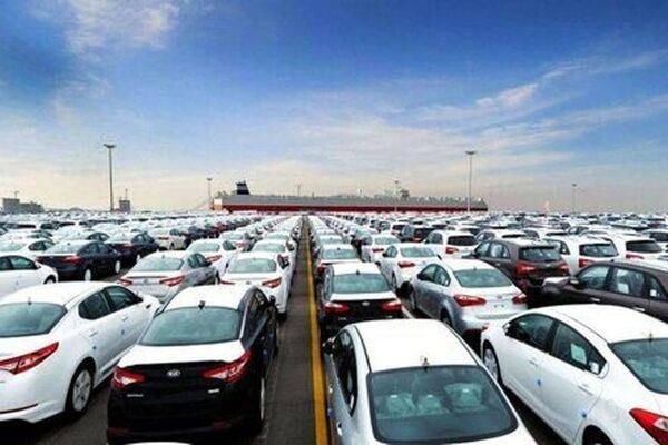 شورای رقابت از واردات خودرو حمایت می‌کند؟
