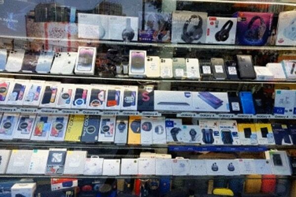 قیمت روز گوشی؛ گلکسی A۱۷ چند؟