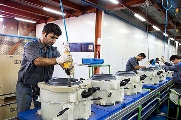 کاهش تعداد مقرری‌بگیران بیمه بیکاری در کشور