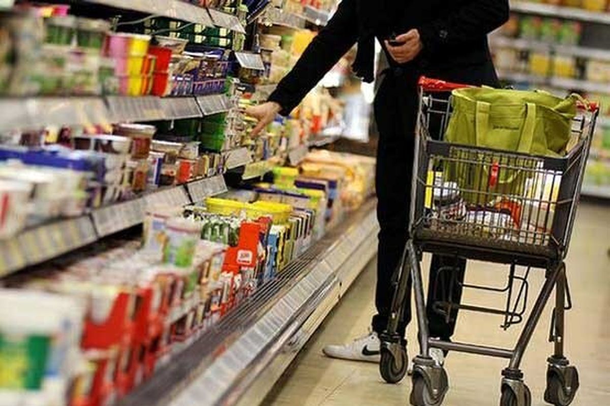 مسئولیت تنظیم بازار کالاهای اساسی و کشاورزی به اصناف سپرده شد/ توقف واردات مرغ در ۱۴۰۳