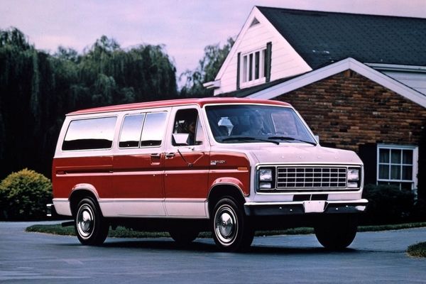 فورد کلاب واگن؛ ماشینی که هنوز عاشق آن می شوید/ عکس