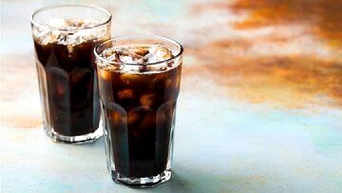 دیگر نوشابه‌های سیاه را نخورید/ خطر جدی کولاها برای بدن