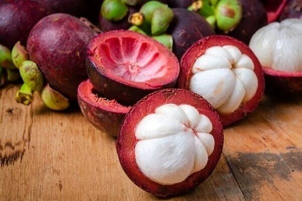 گوش بری با میوه های لاکچری؛ هر کیلو ۱.۴ میلیون تومان
