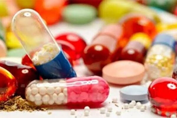 گرانی دارو در راه است/ آیا بیمه‌ها پای کار می‌آیند؟