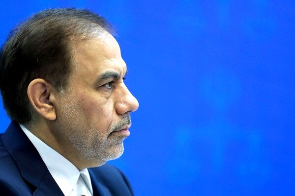 در موضوع فیلترینگ، نسبت به "هرزه‌نگاری" و "مسائل امنیتی" کوتاه نمی‌آییم / سرویس‌های اینترنتی را علیه ایران تحریم کرده‌اند و می‌گویند، چرا فیلتر کرده‌اید!
