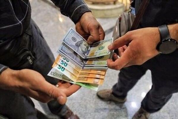 یک اتفاق جدید در بازار ارز؛ ریزش قیمت ها از کی آغاز می‌شود؟
