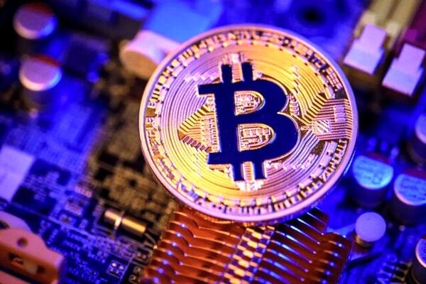 آخرین وضعیت بازار رمزارزها در جهان؛ سقوط سودآوری بیت کوین