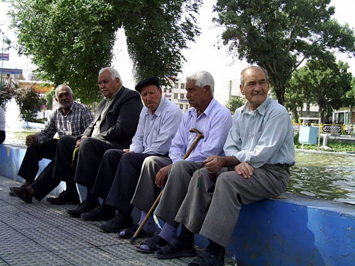 احتمال افزایش ۲۰ درصدی حقوق کارمندان و بازنشستگان در سال آینده