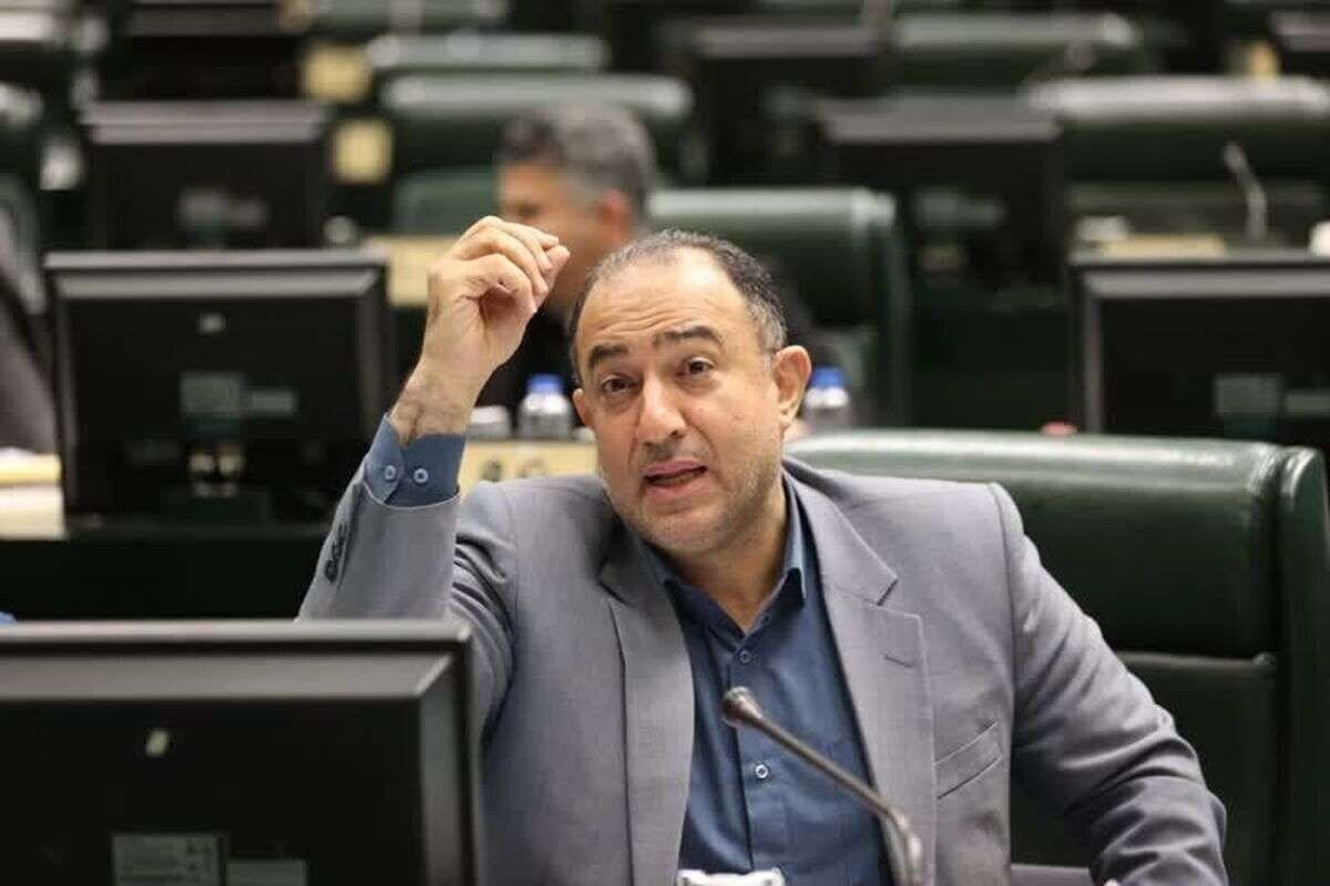 دولت باید افزایش حقوق کارمندان را با لایحه دنبال کند و شورای عالی کار را برای ترمیم دستمزد کارگران فرا بخواند