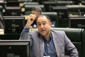 دولت باید افزایش حقوق کارمندان را با لایحه دنبال کند و شورای عالی کار را برای ترمیم دستمزد کارگران فرا بخواند