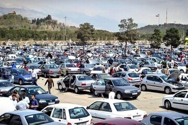 قیمت روز خودرو؛ بازار خودرو میان رکود و تورم سرگردان ماند