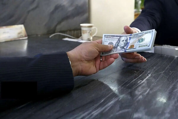 قیمت دلار امروز یکشنبه ۴ مرداد ۱۴۰۵