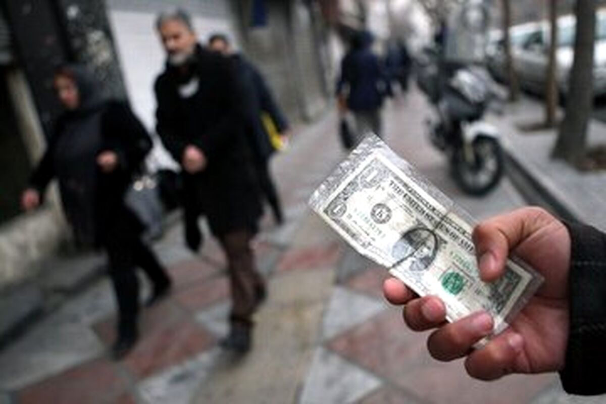 پیش بینی قیمت دلار ۱۷ آذر ۱۴۰۳ / دلار سقف مقاومت را می‌شکند؟

