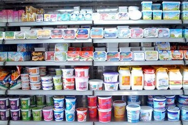 کاهش 10 درصدی مصرف لبنیات در کشور از ابتدای امسال