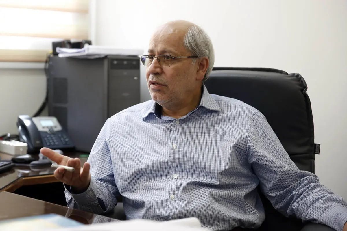 کشور در موقعیت خطیری قرار دارد؛ ماه های پیش رو می‌تواند گردنه ای صعب‌العبور برای ایران باشد
