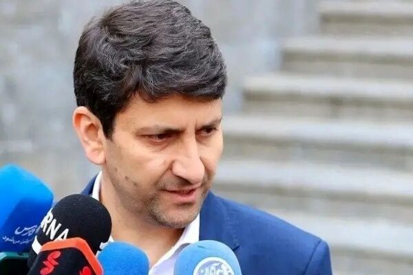 وزیر ارتباطات از وضع اینترنت ناراضی تر از مردم است/ وقت و توان وزارت ارتباطات صرف فیلترینگ شده