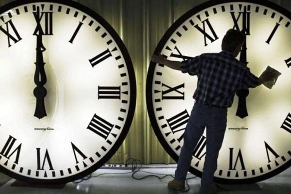 لایحه دوفوریتی دولت برای تغییر ساعت رسمی