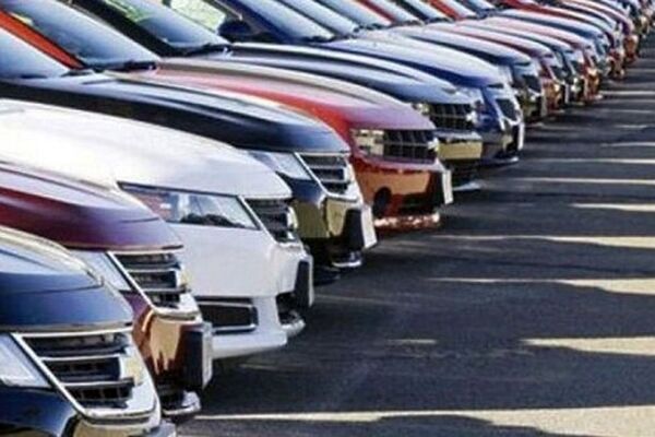 امشب پایان مهلت انتخاب خودرو برای ثبت نام کنندگان خودروهای وارداتی