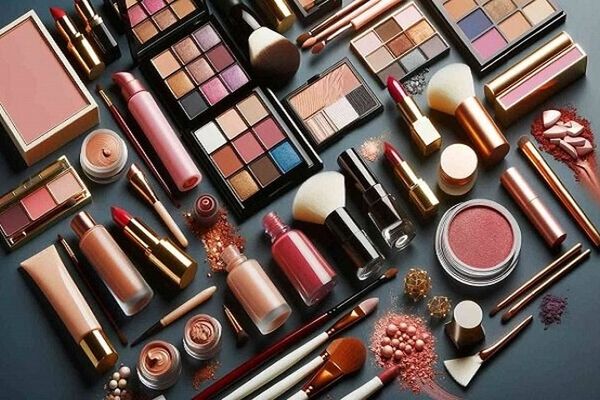 نام‌های تجاری فرآورده‌های آرایشی و بهداشتی غیرمجاز اعلام شد
