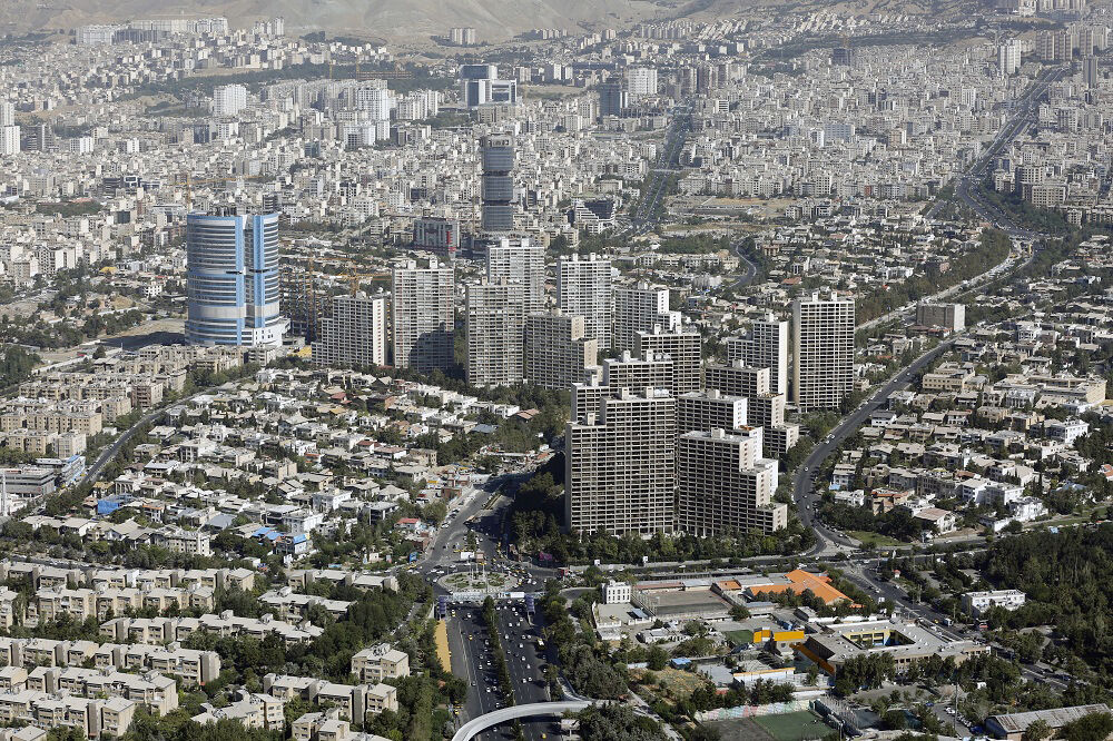 سرمایه گذاری در مسکن بهتر است یا خرید زمین؟