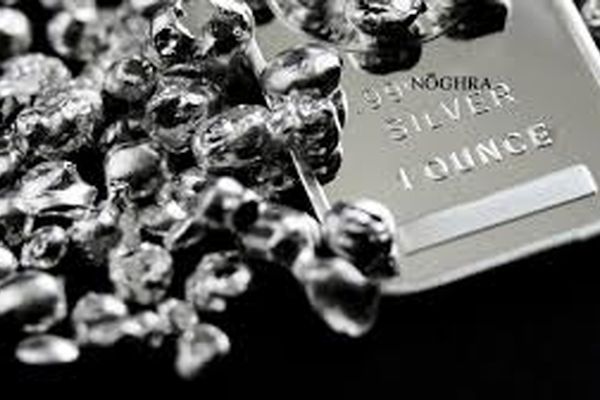 طلا را رها کنید؛ قیمت نقره از ابتدای 2025 حدود 60 درصد رشد کرده است