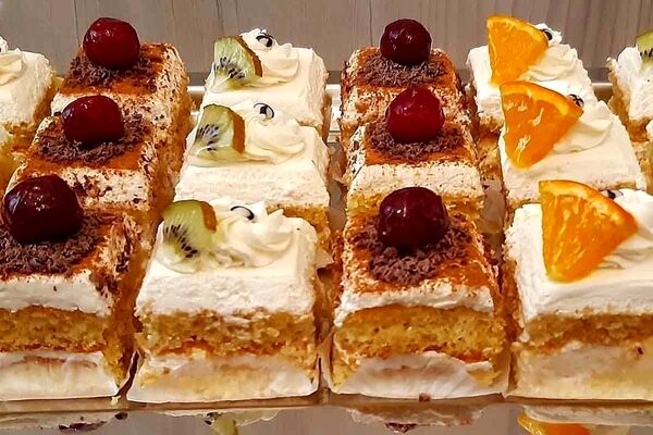 قیمت نجومی شیرینی و کیک‌های سفارشی/ ۲ کیلو کیک ۹۰۰ هزار تومان