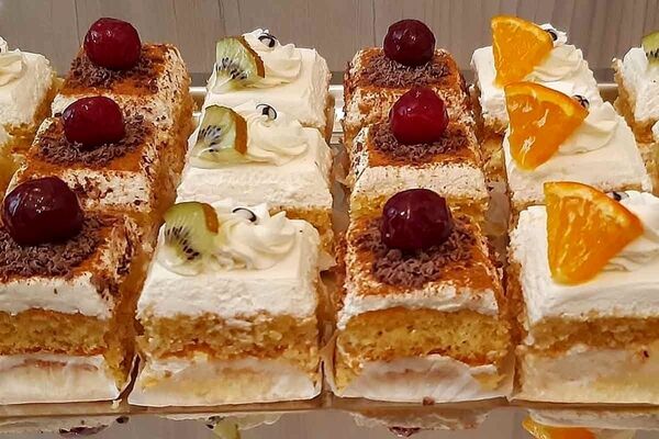 قیمت نجومی شیرینی و کیک‌های سفارشی/ ۲ کیلو کیک ۹۰۰ هزار تومان